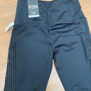 Victoria’s Secret Sport Knockout Tights